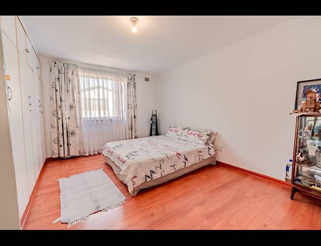 4 BEDROOM HOUSE FOR SALE IN GREENWOOD PARK